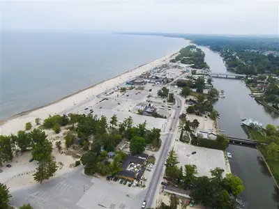 Wasaga Beach aerial — the longest freshwater beach